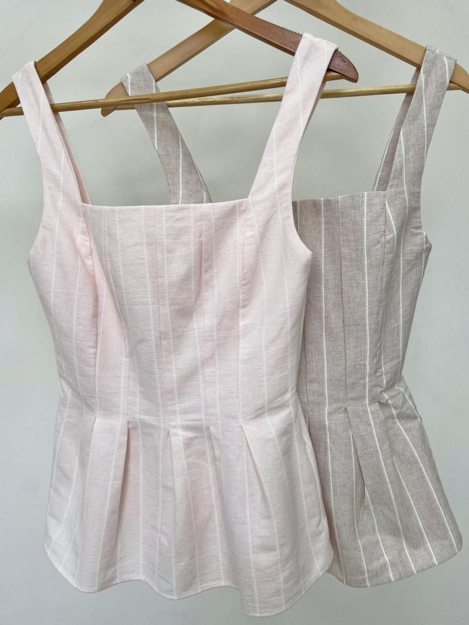 Blusa em Alfaiataria Viviane Blusa em Alfaiataria Viviane