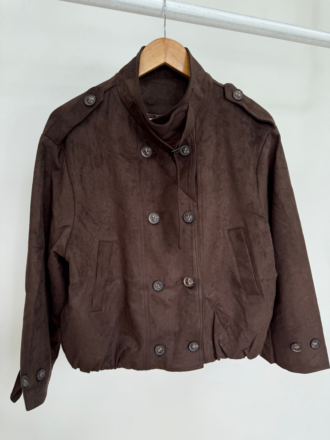 Jaqueta de Camurça com Franzido Atrás Perla Jaqueta de Camurça com Franzido Atrás Perla