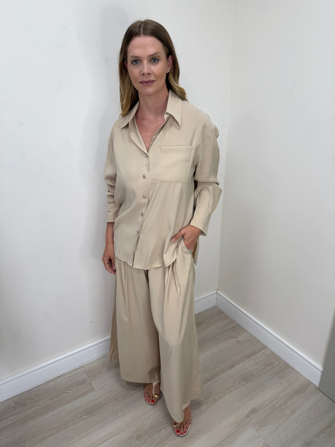 Calça Maxi Pantalona Tabata Calça Maxi Pantalona Tabata