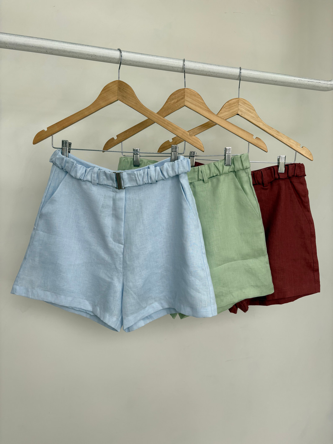 Bermuda de Linho com Cinto Cecilia Bermuda de Linho com Cinto Cecilia