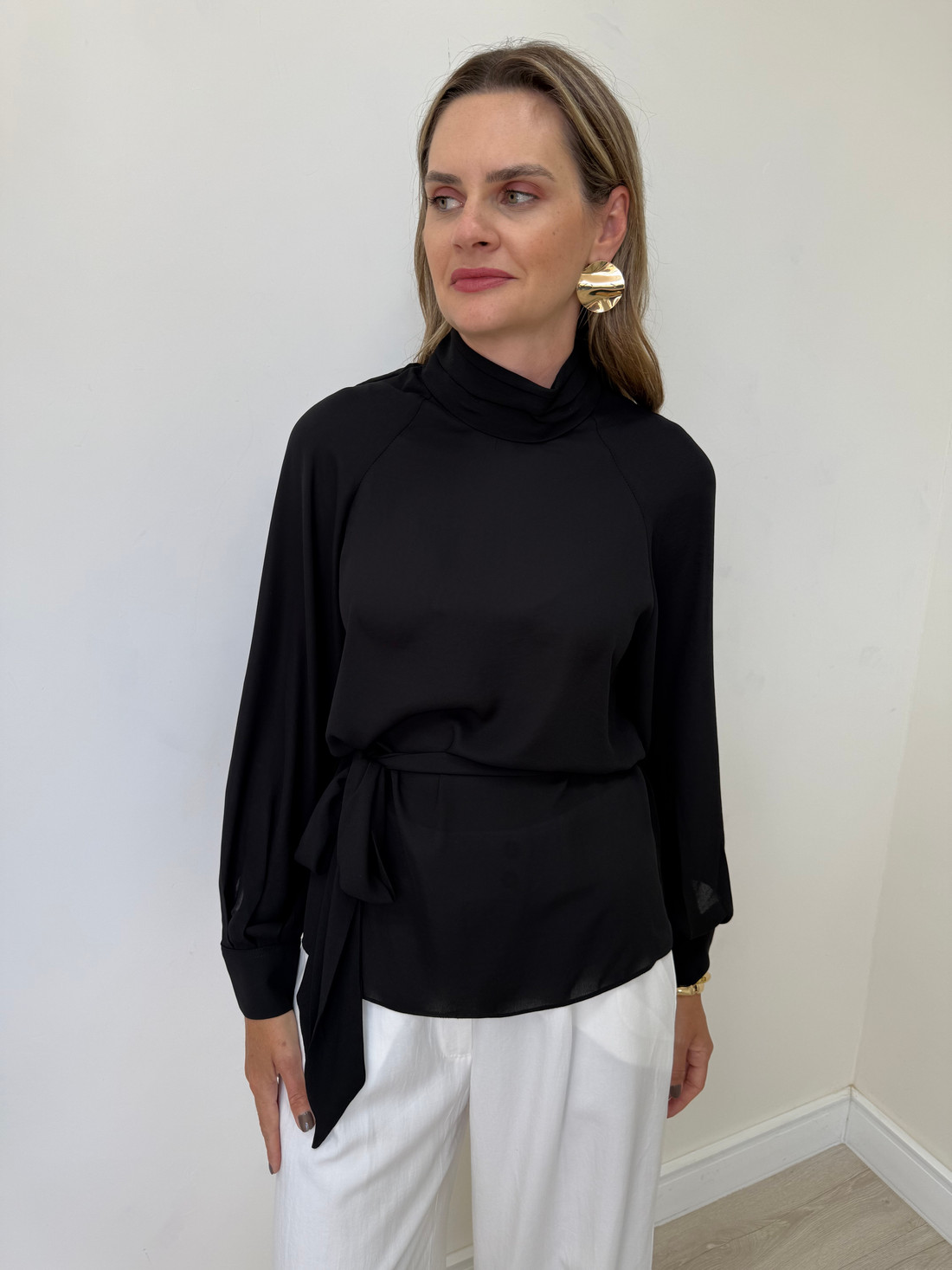 Blusa com Amarração Arabella Blusa com Amarração Arabella