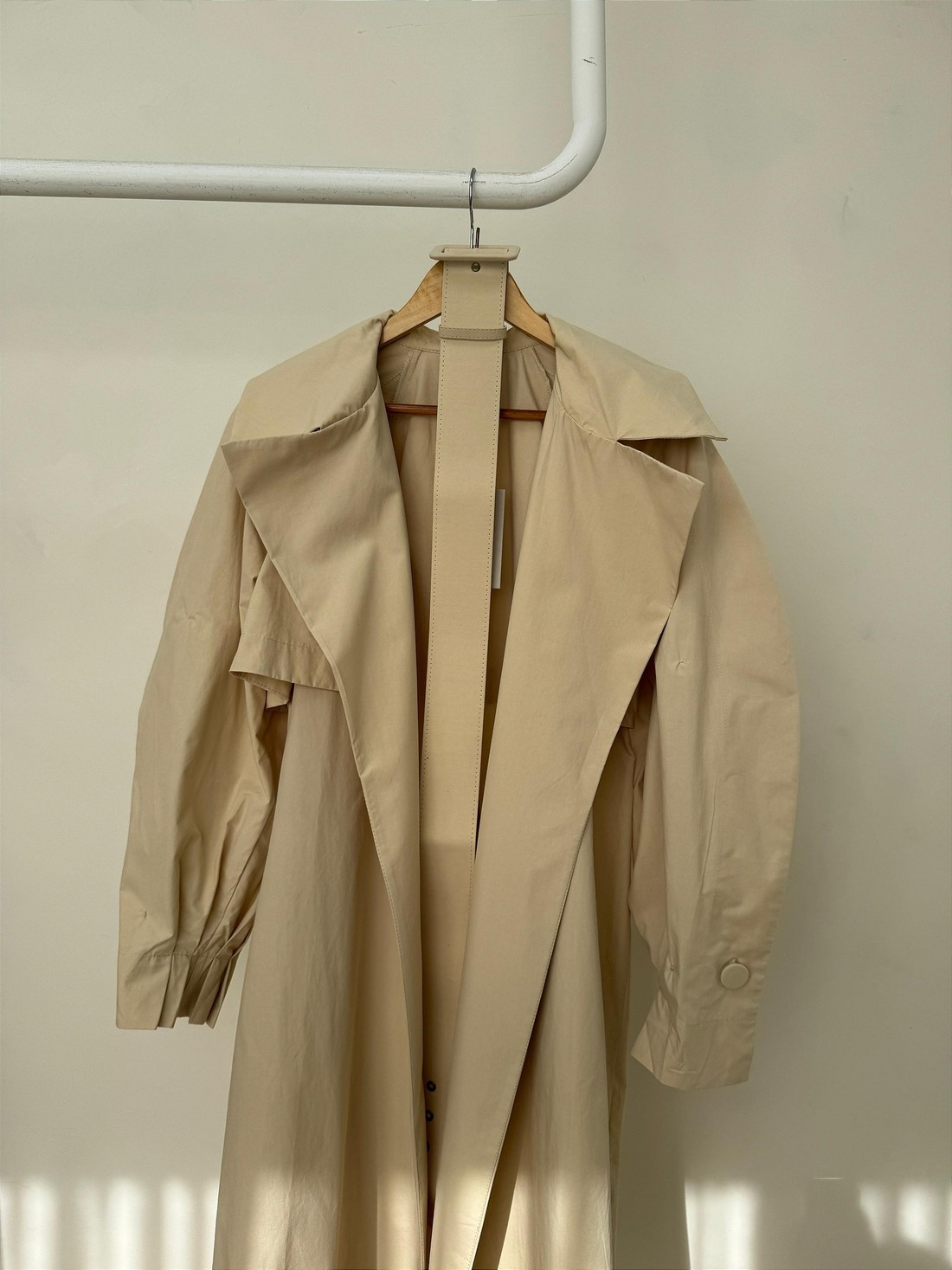 Trench Coat com abertura na manga Doris