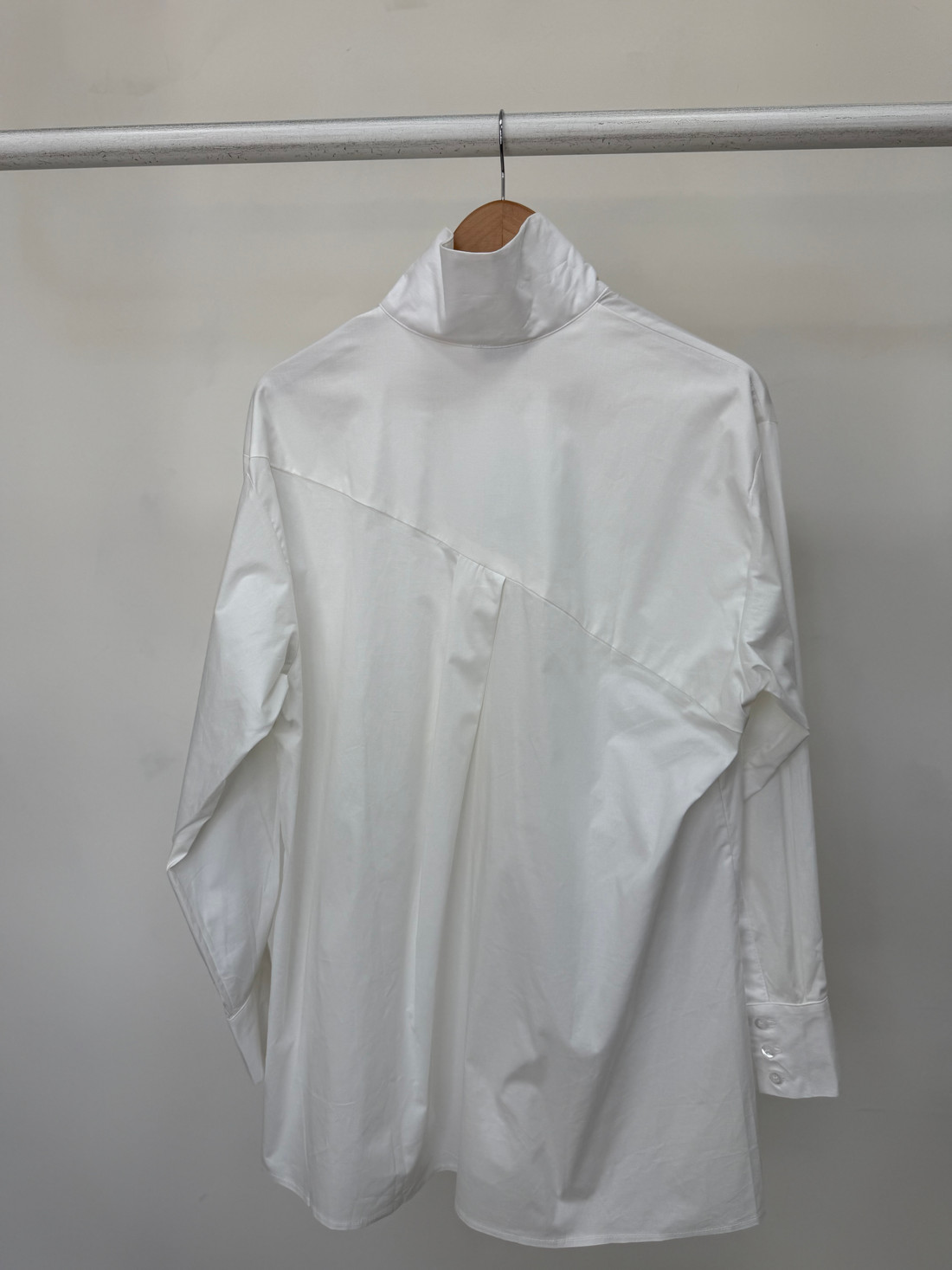 Camisa Gola Alta Antonella Camisa Gola Alta Antonella