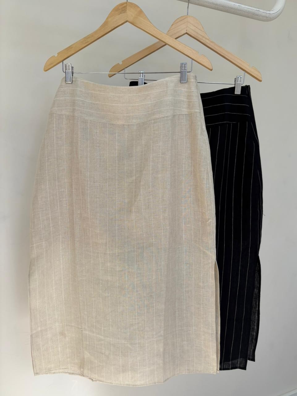 Saia de Linho Midi Ellen Saia de Linho Midi Ellen