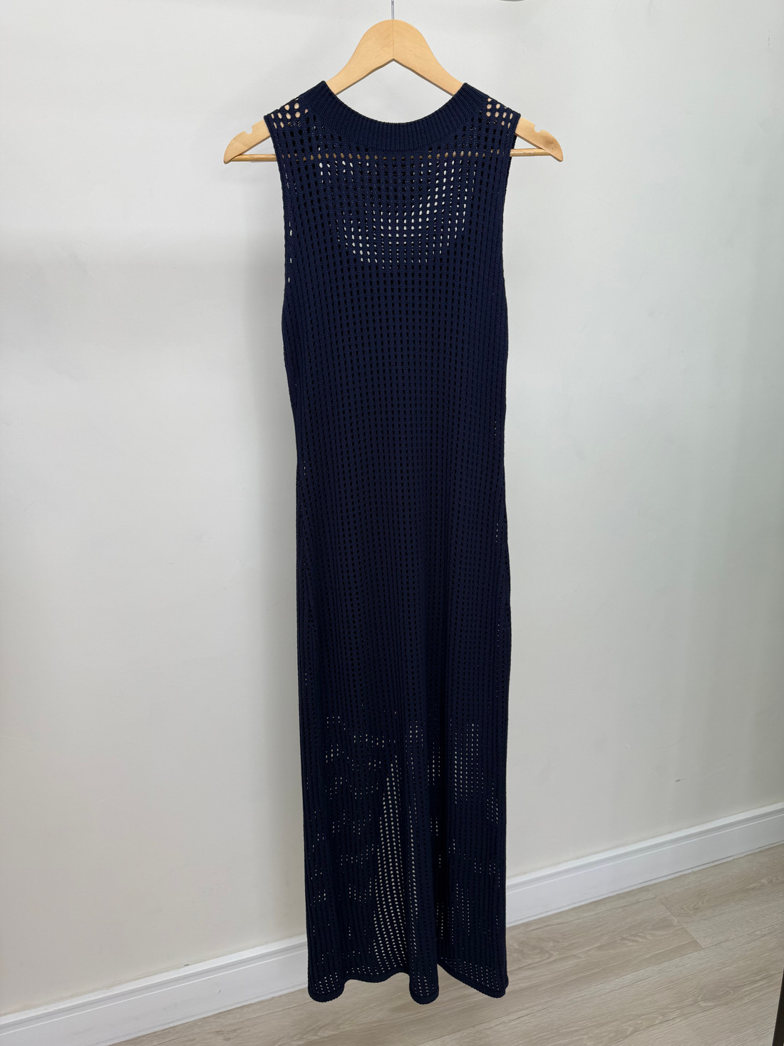 Vestido de Tricot com Fenda Luize Vestido de Tricot com Fenda Luize