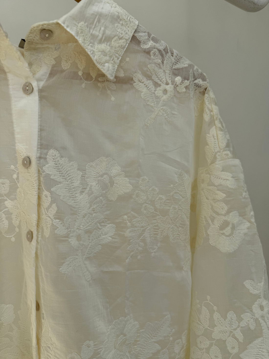 Camisa com Bordado Isadora Camisa com Bordado Isadora