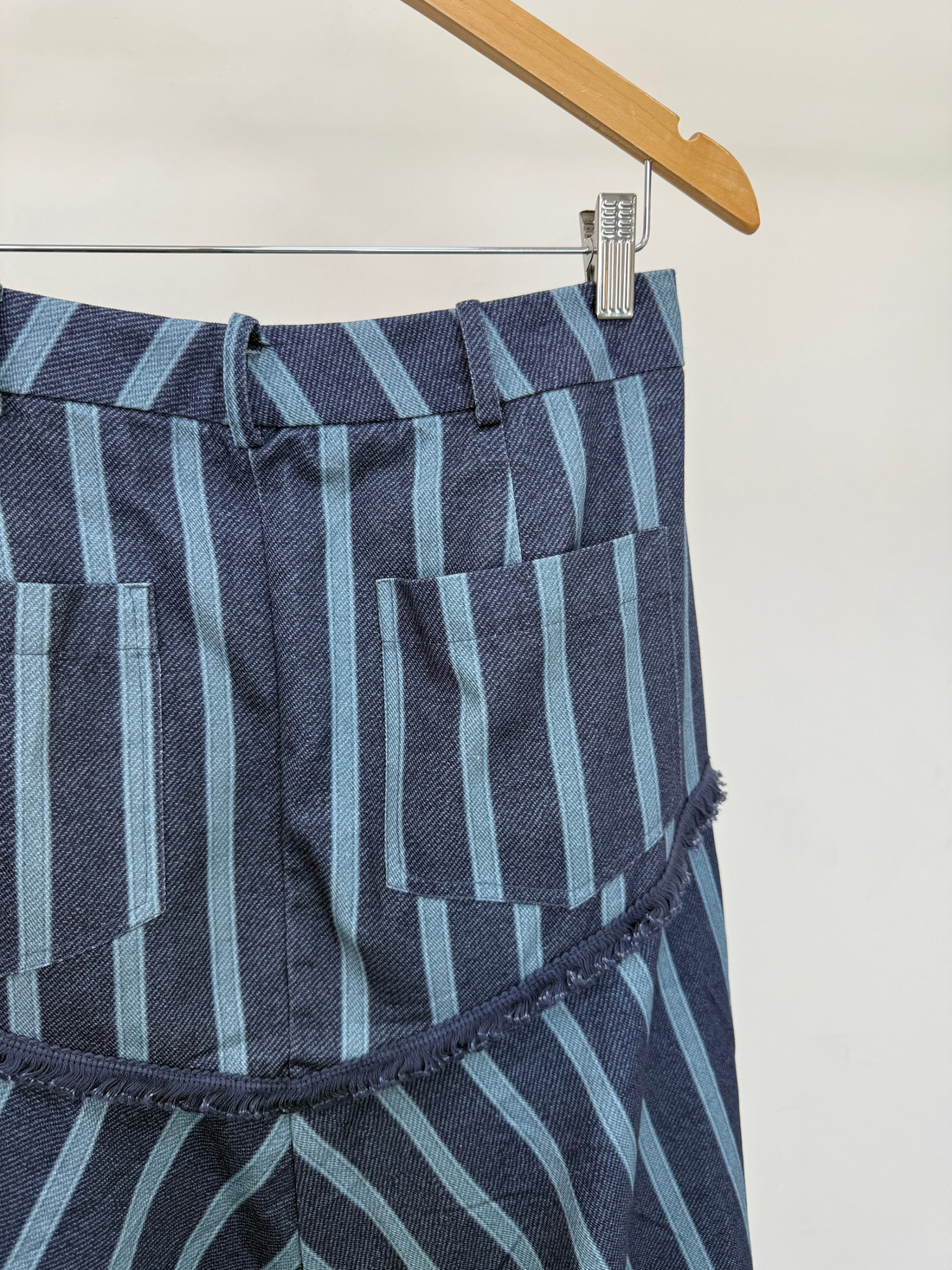 Saia Listrada Isabella