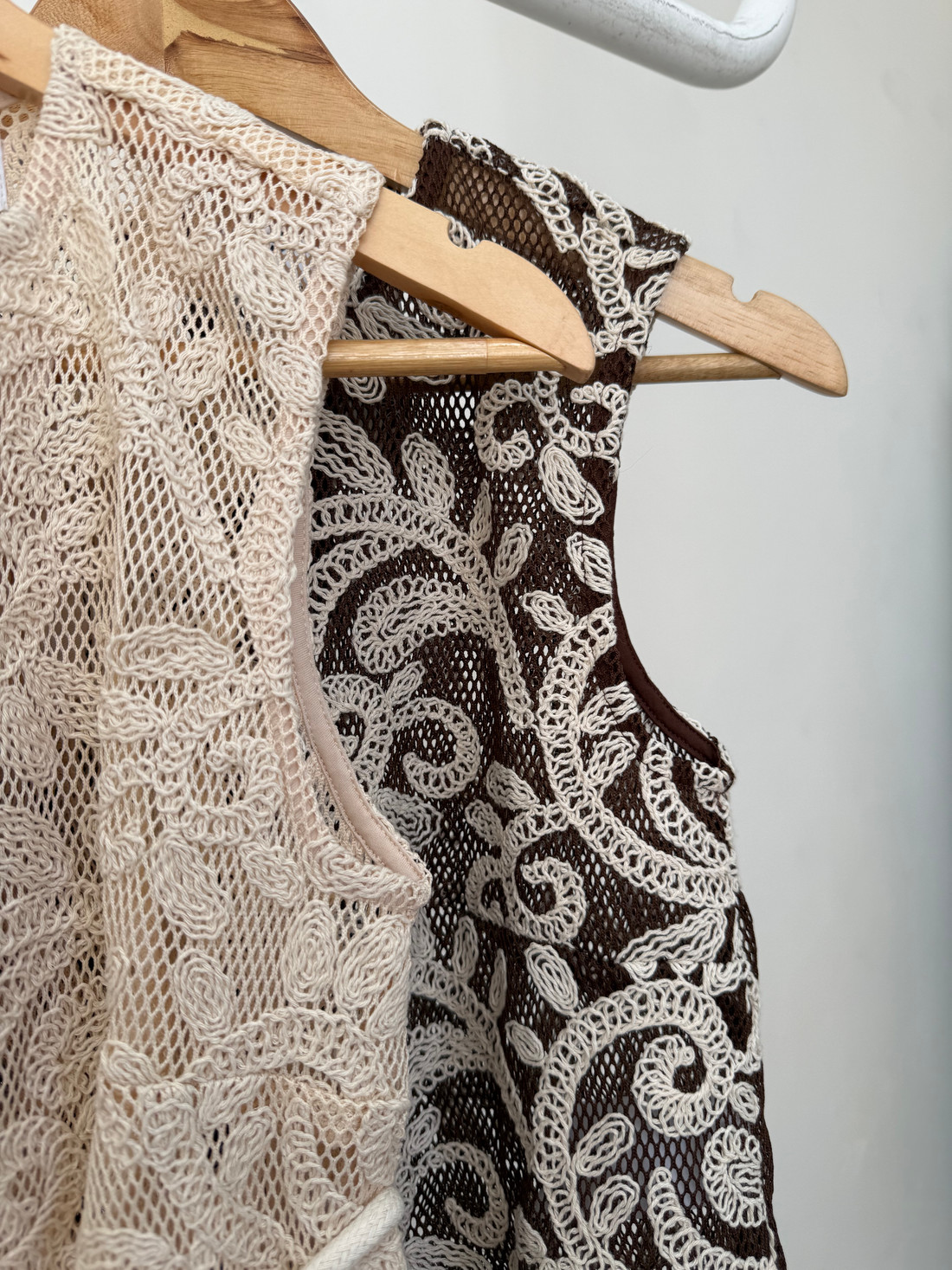 Blusa de Tela Bordada Florence Blusa de Tela Bordada Florence