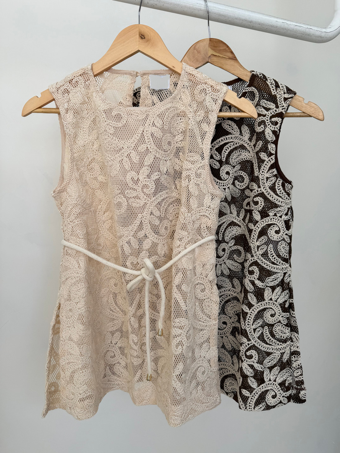 Blusa de Tela Bordada Florence Blusa de Tela Bordada Florence