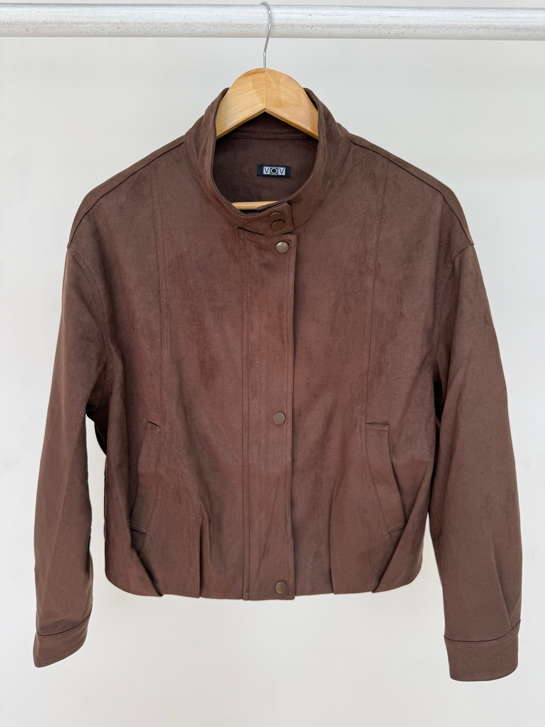 Jaqueta de Camurça com Franzido na Barra Maya Jaqueta de Camurça com Franzido na Barra Maya