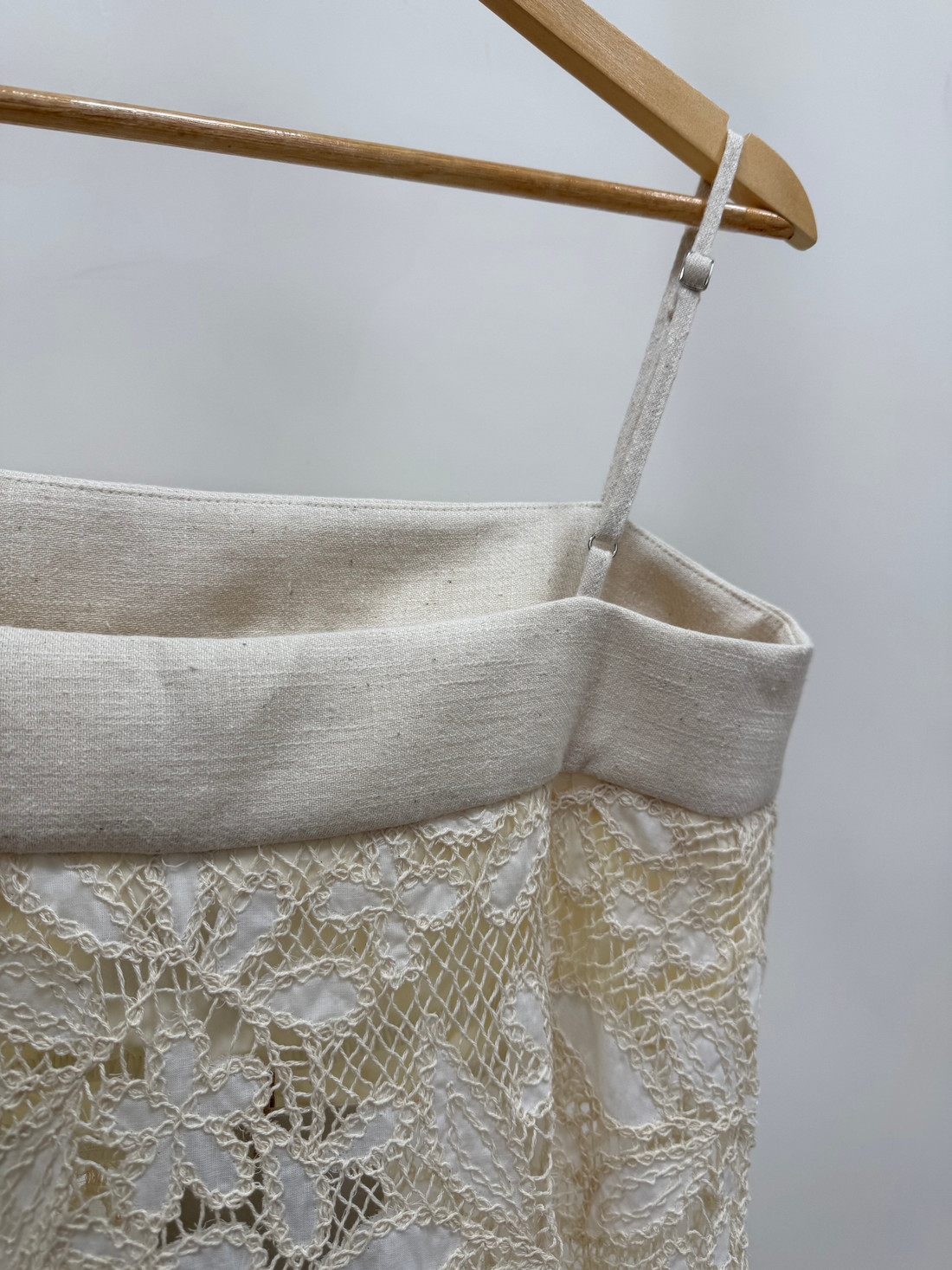 Blusa de Alça com Bordado Louise