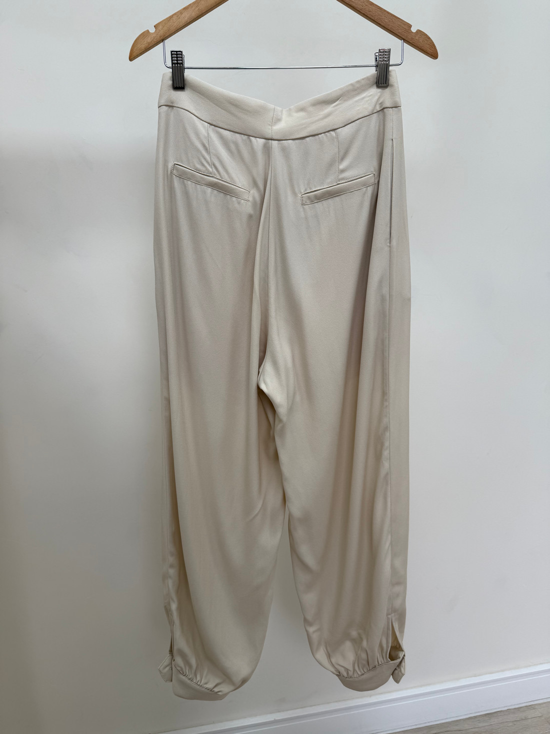 Calça Aladim em Crepe Victoria