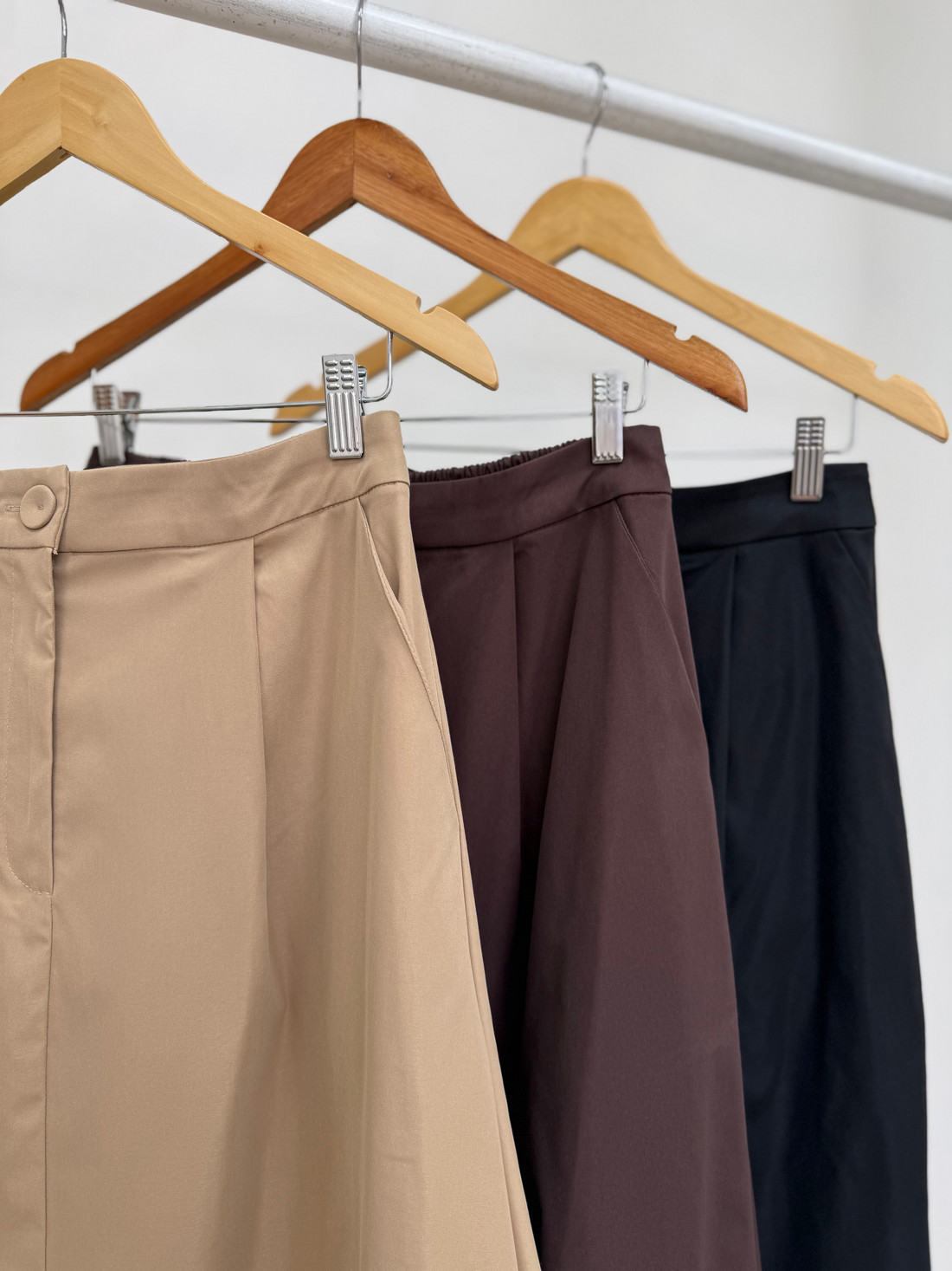 Saia em Sarja Jenny Saia em Sarja Jenny