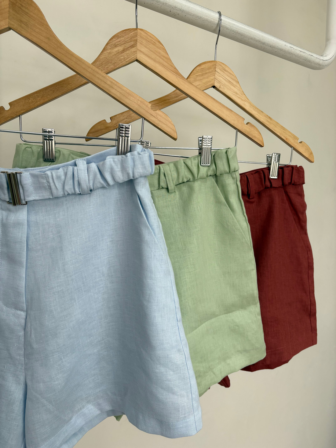 Bermuda de Linho com Cinto Cecilia Bermuda de Linho com Cinto Cecilia