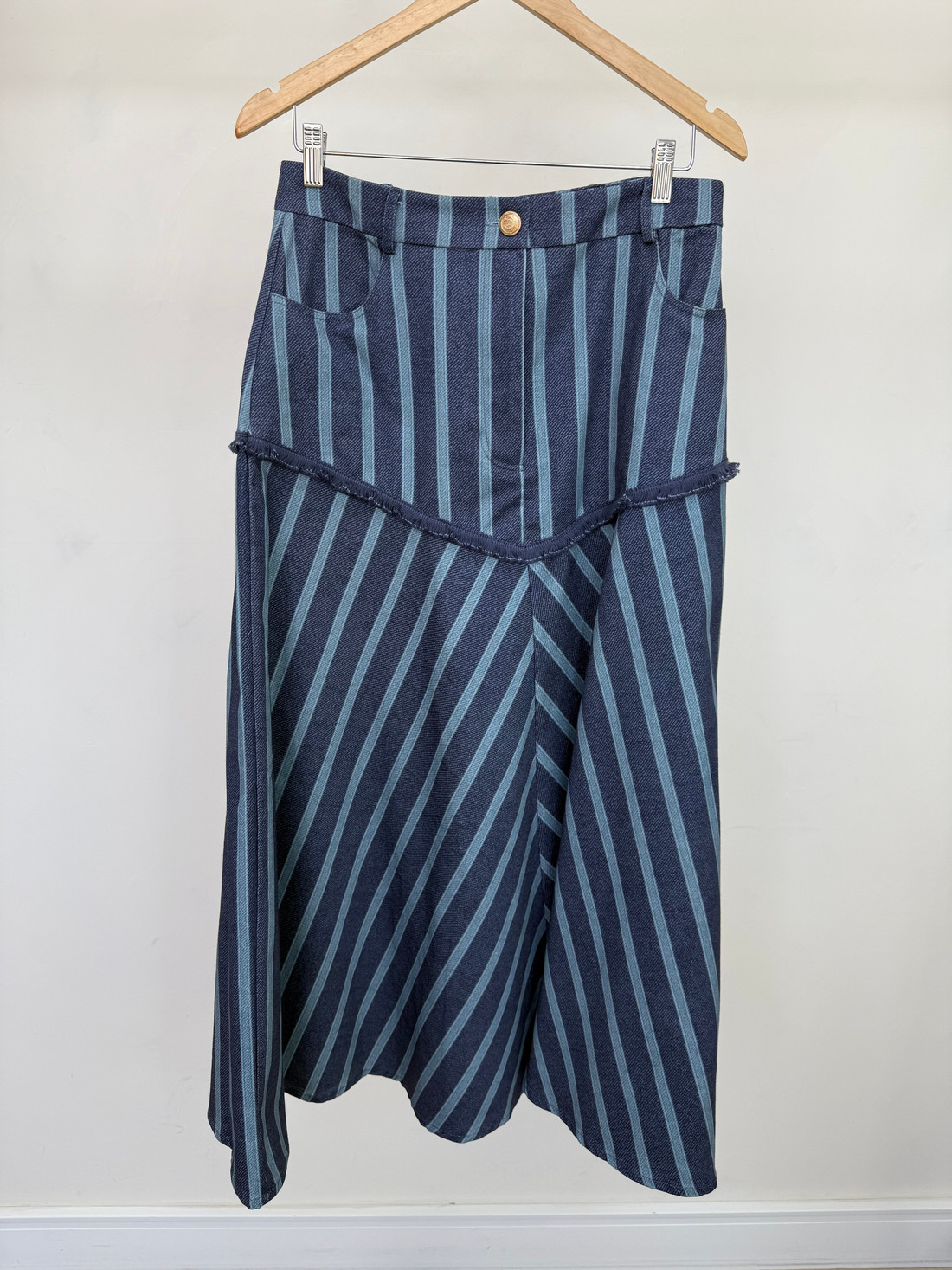 Saia Listrada Isabella