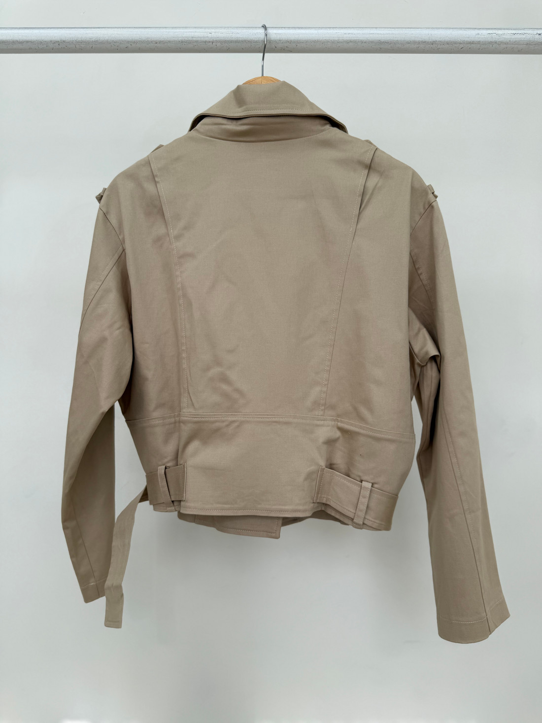 Jaqueta com Fivela Lorraine