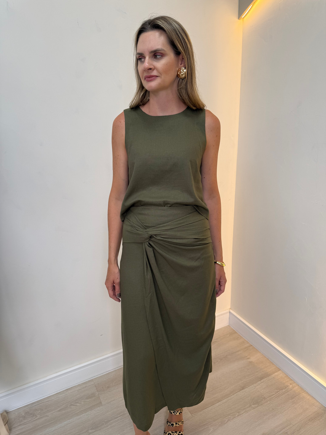 Saia Transpassada Monique Saia Transpassada Monique