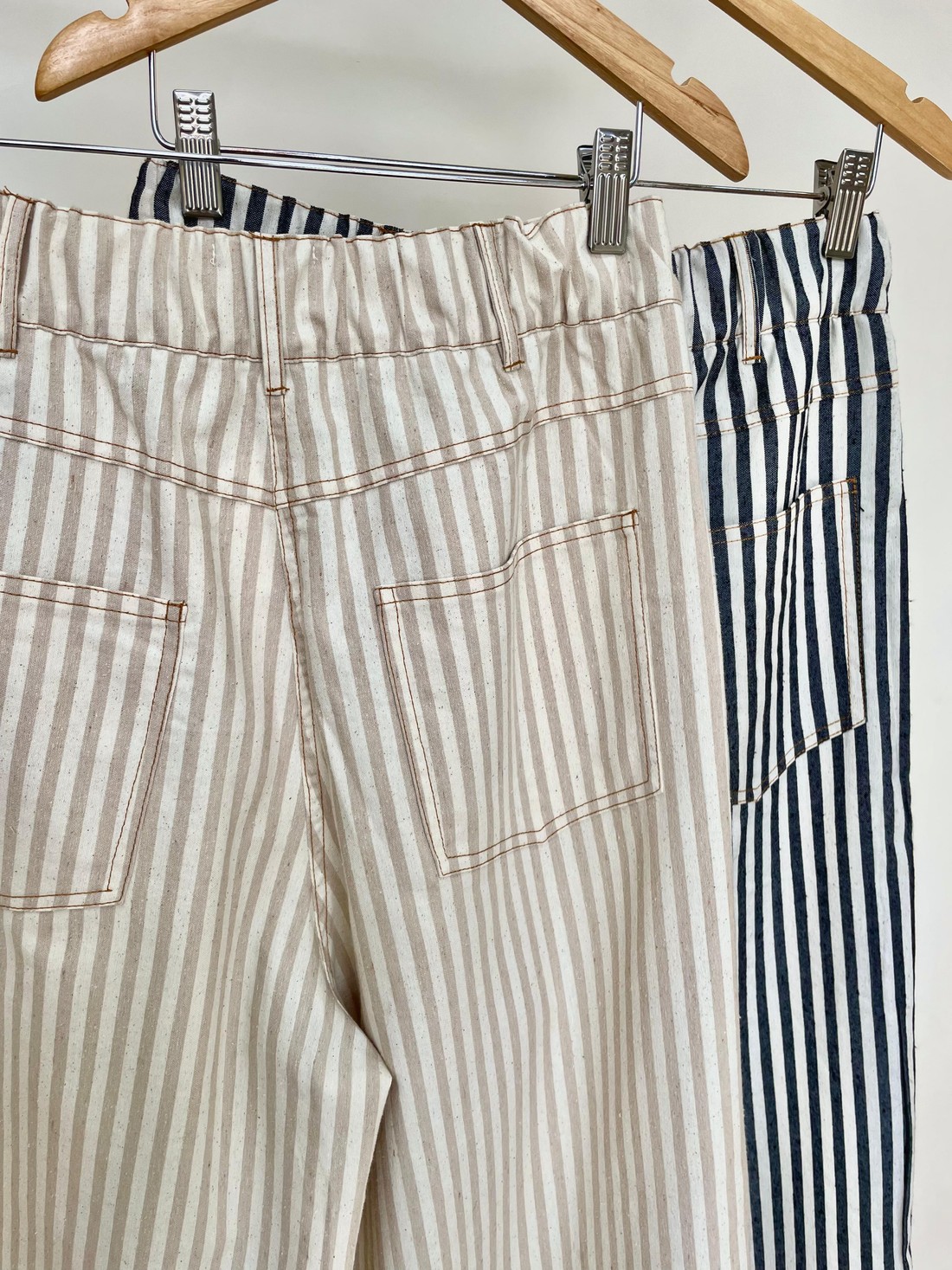 Calça Listrada Malia