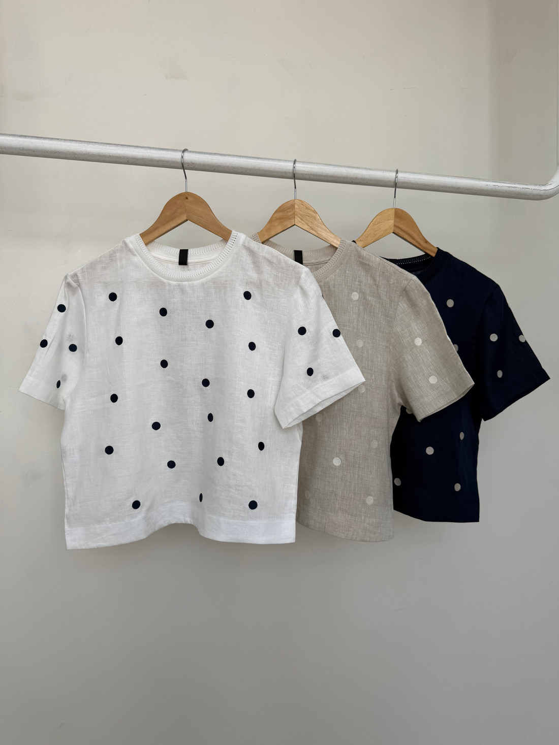 Blusa de Linho com Poá Isabela Blusa de Linho com Poá Isabela