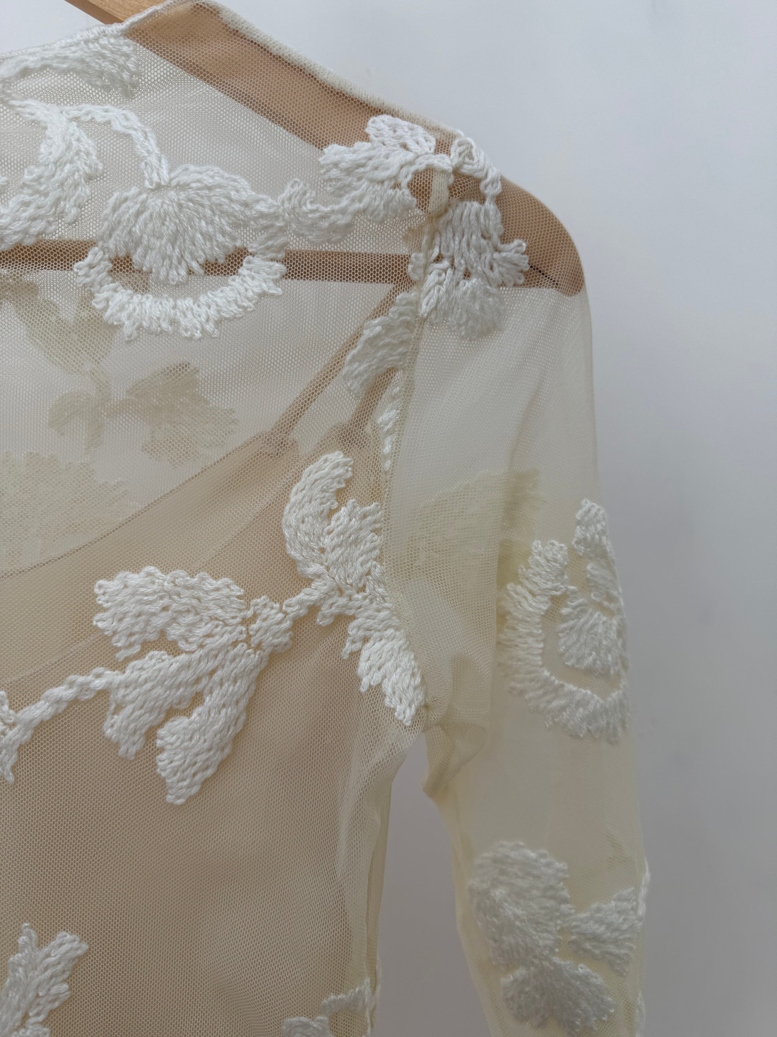 Blusa Bordada Beatriz