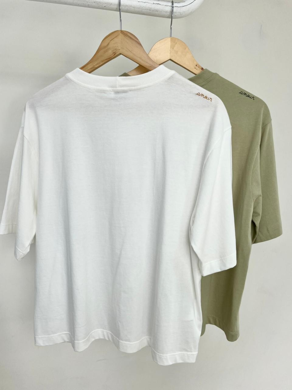 Blusa Manga Curta Fiorella Blusa Manga Curta Fiorella