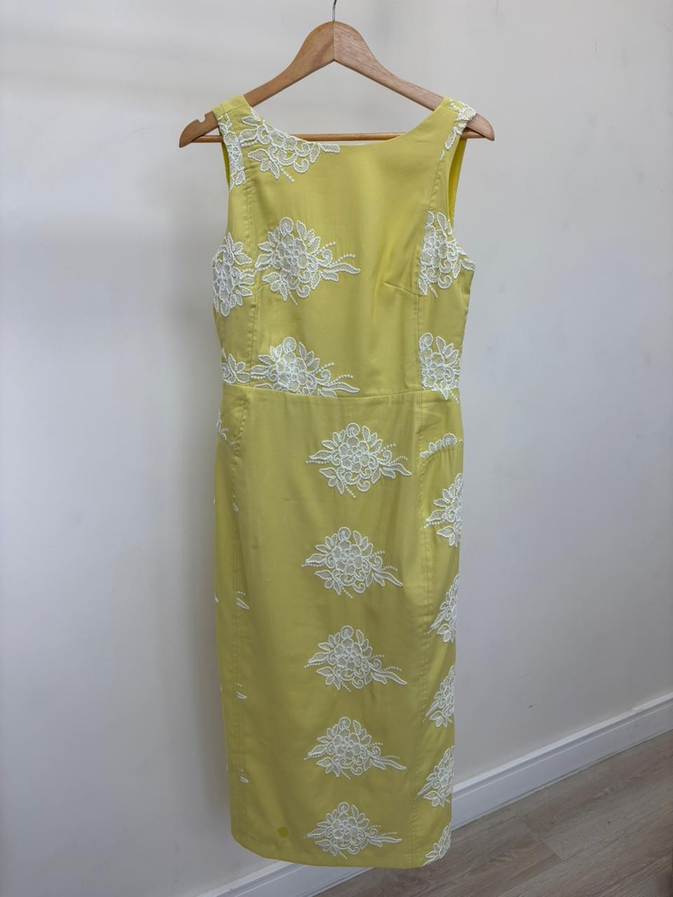 Vestido Bordado Luna