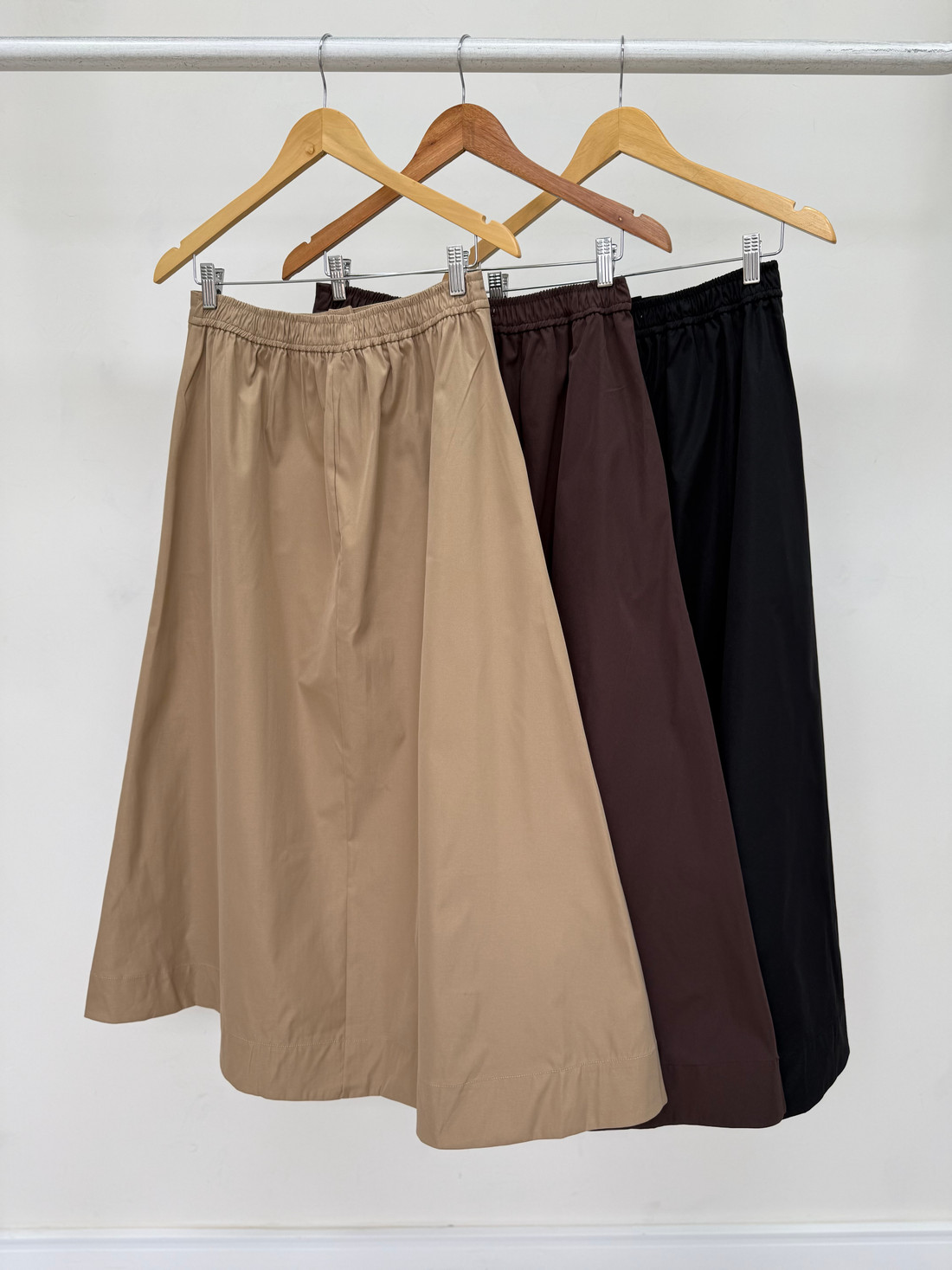 Saia em Sarja Jenny Saia em Sarja Jenny