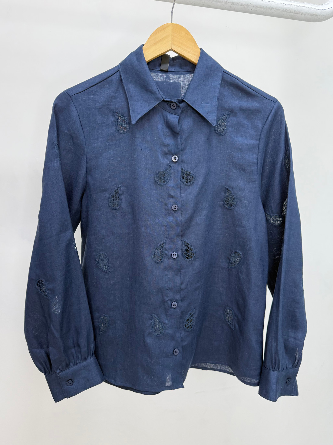 Camisa de Linho com Bordado Marina Camisa de Linho com Bordado Marina