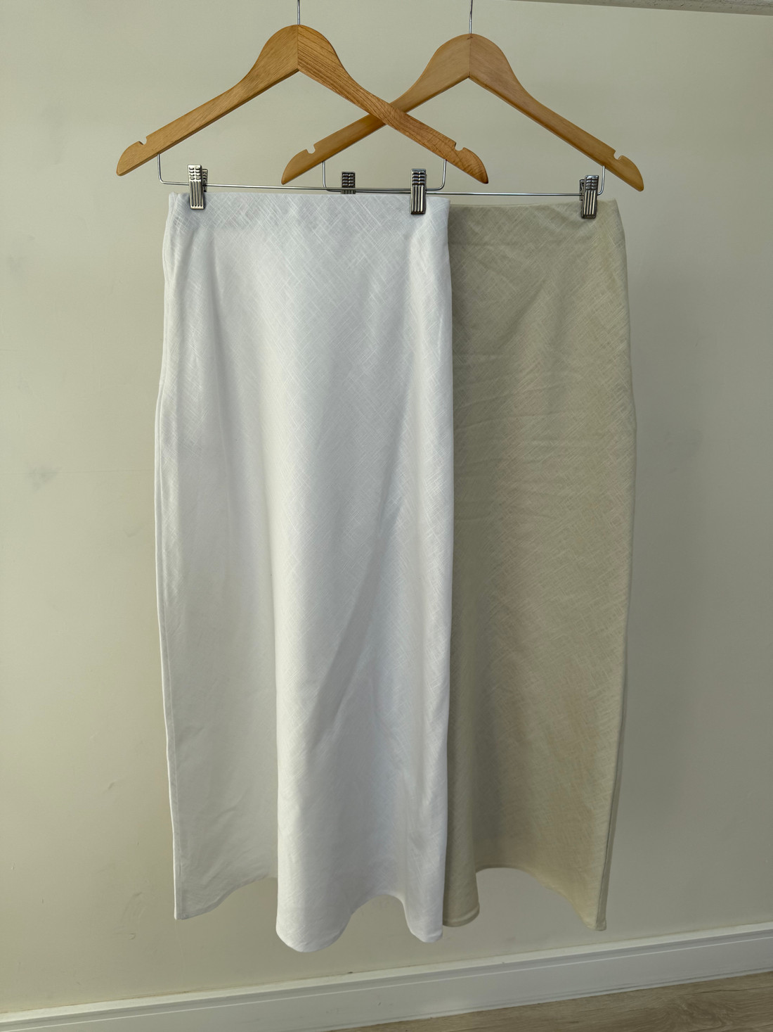 Saia em Rami Cora Saia em Rami Cora