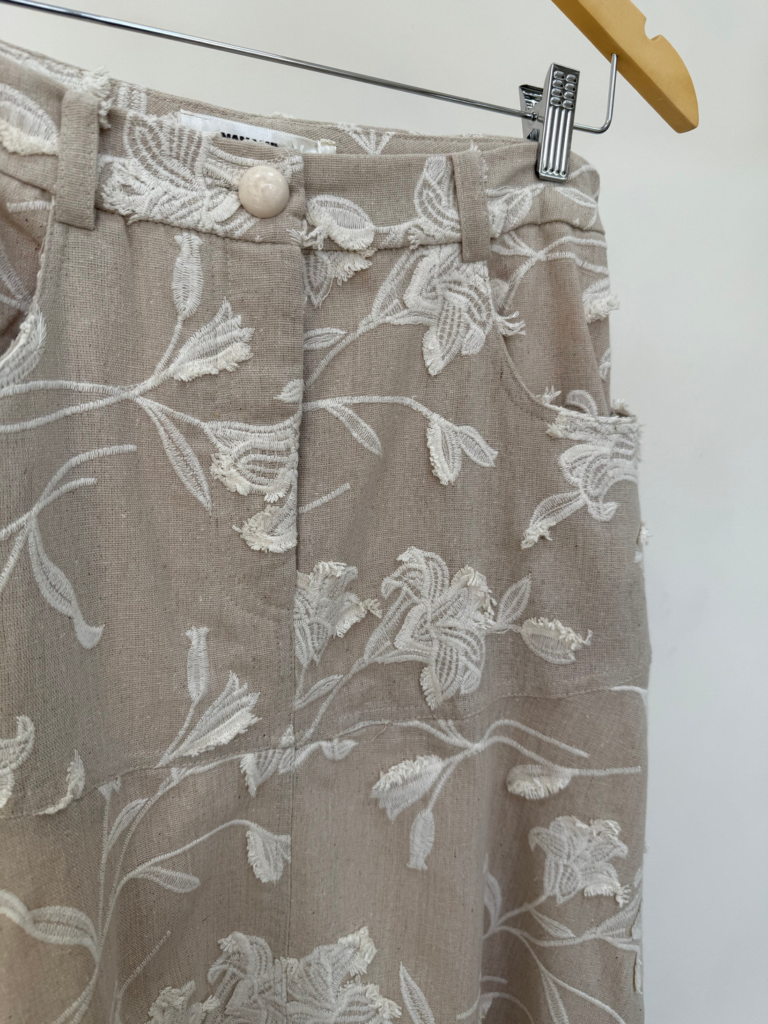 Saia Bordada Adrian Saia Bordada Adrian