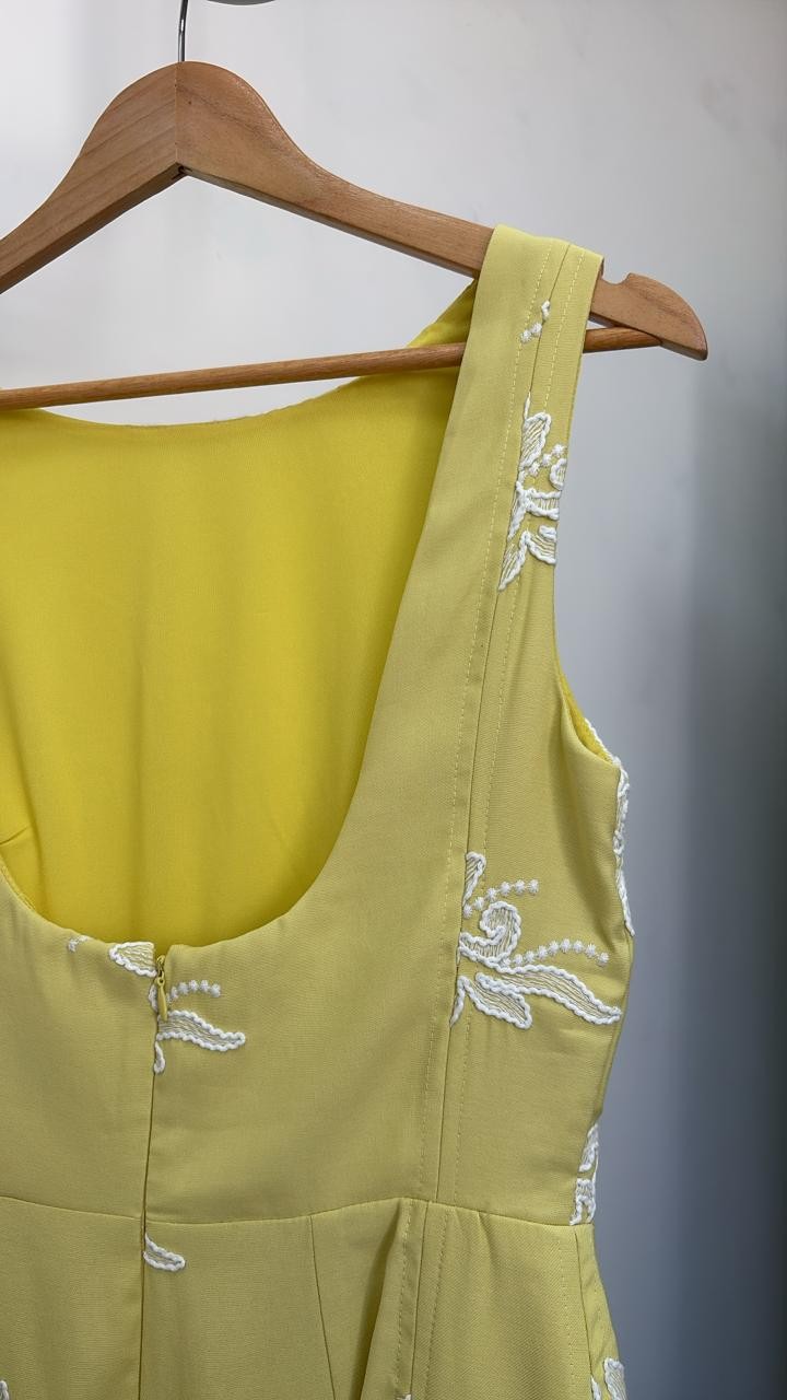 Vestido Bordado Luna