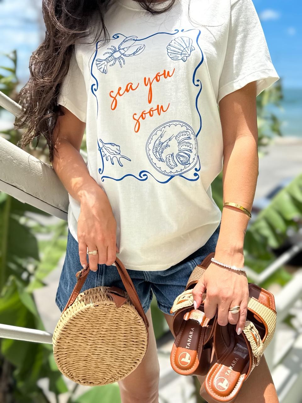 T-shirt Feminina Soon Fundo do Mar Cor Off White