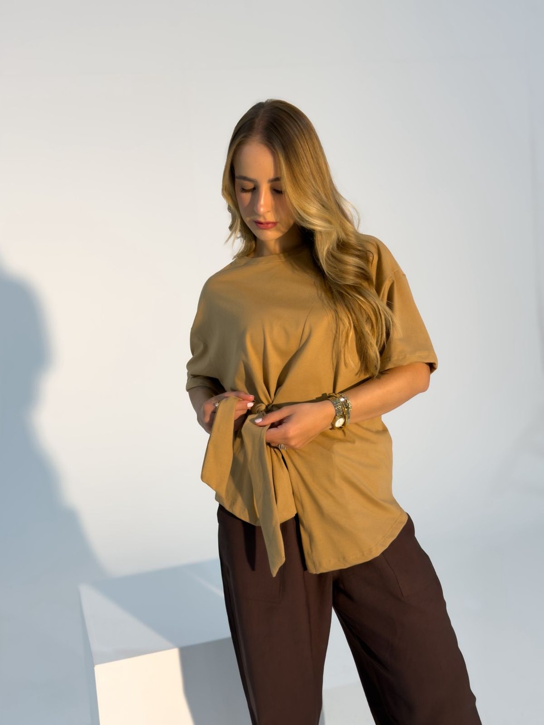 T-shirt Feminina Paloma Detalhe Frontal Transpassado Café com leite T-shirt Feminina Paloma Detalhe Frontal Transpassado Café com leite