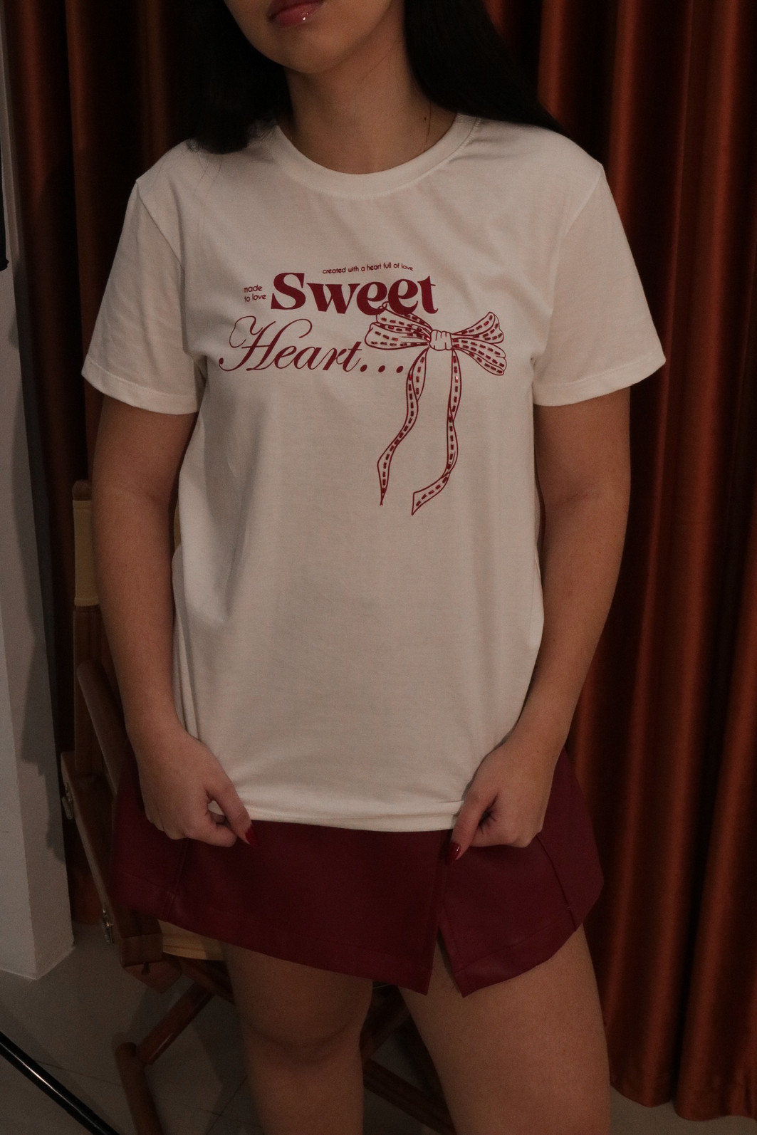 T-SHIRT ANGELINA OFF WHITE (COM BORDADO A MÃO)