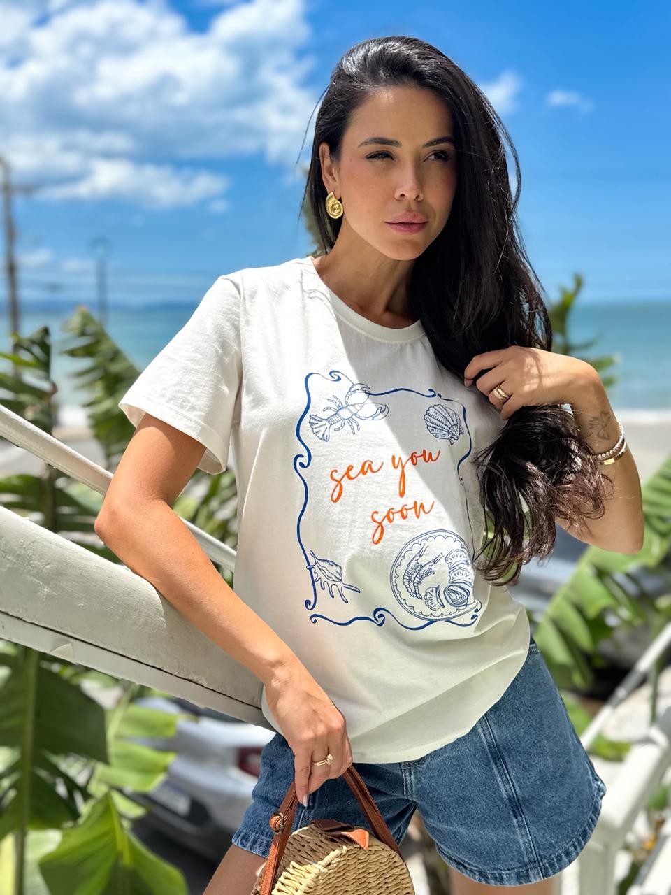 T-shirt Feminina Soon Fundo do Mar Cor Off White