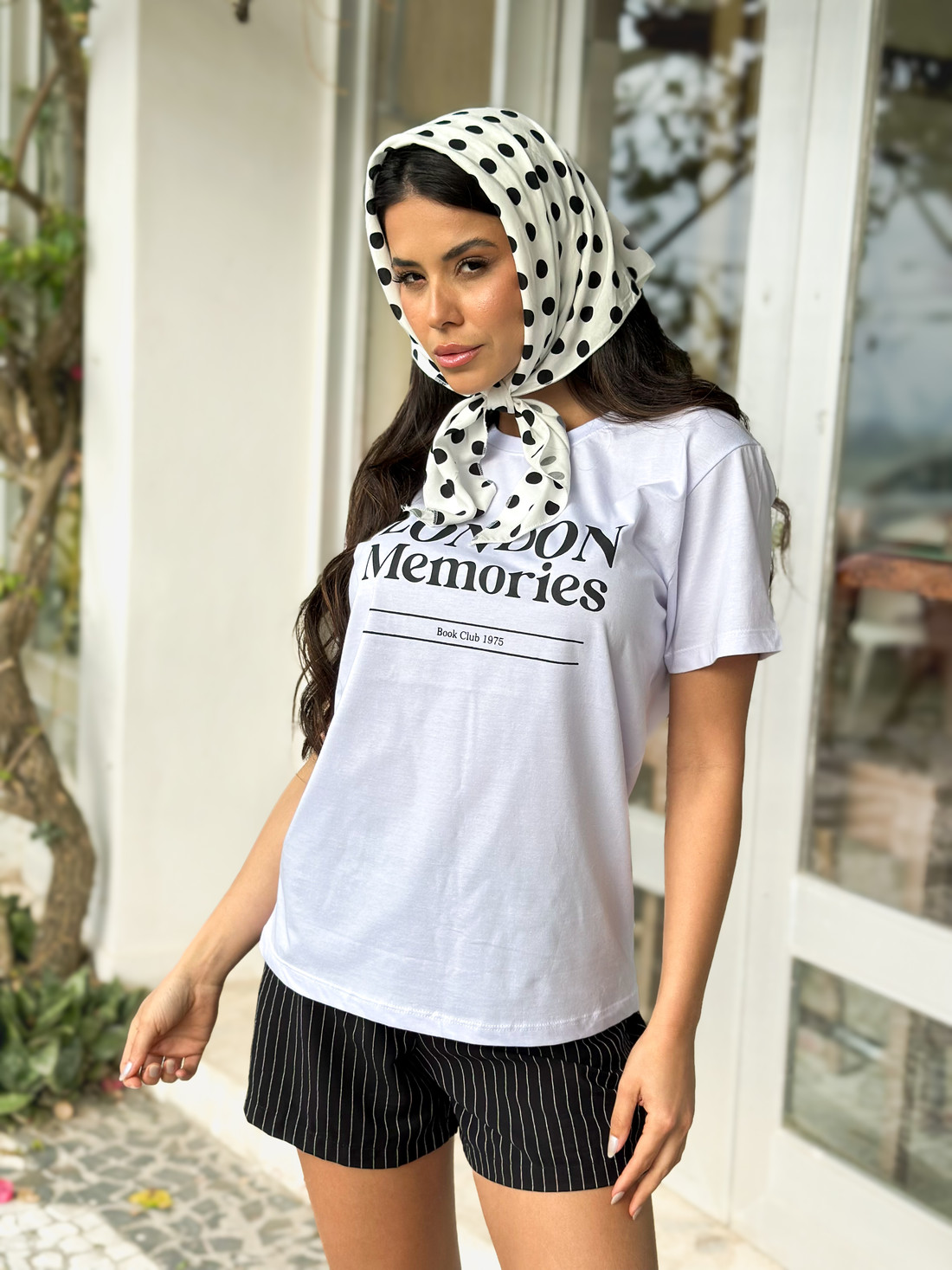 Camiseta T-shirt feminina London cor branco