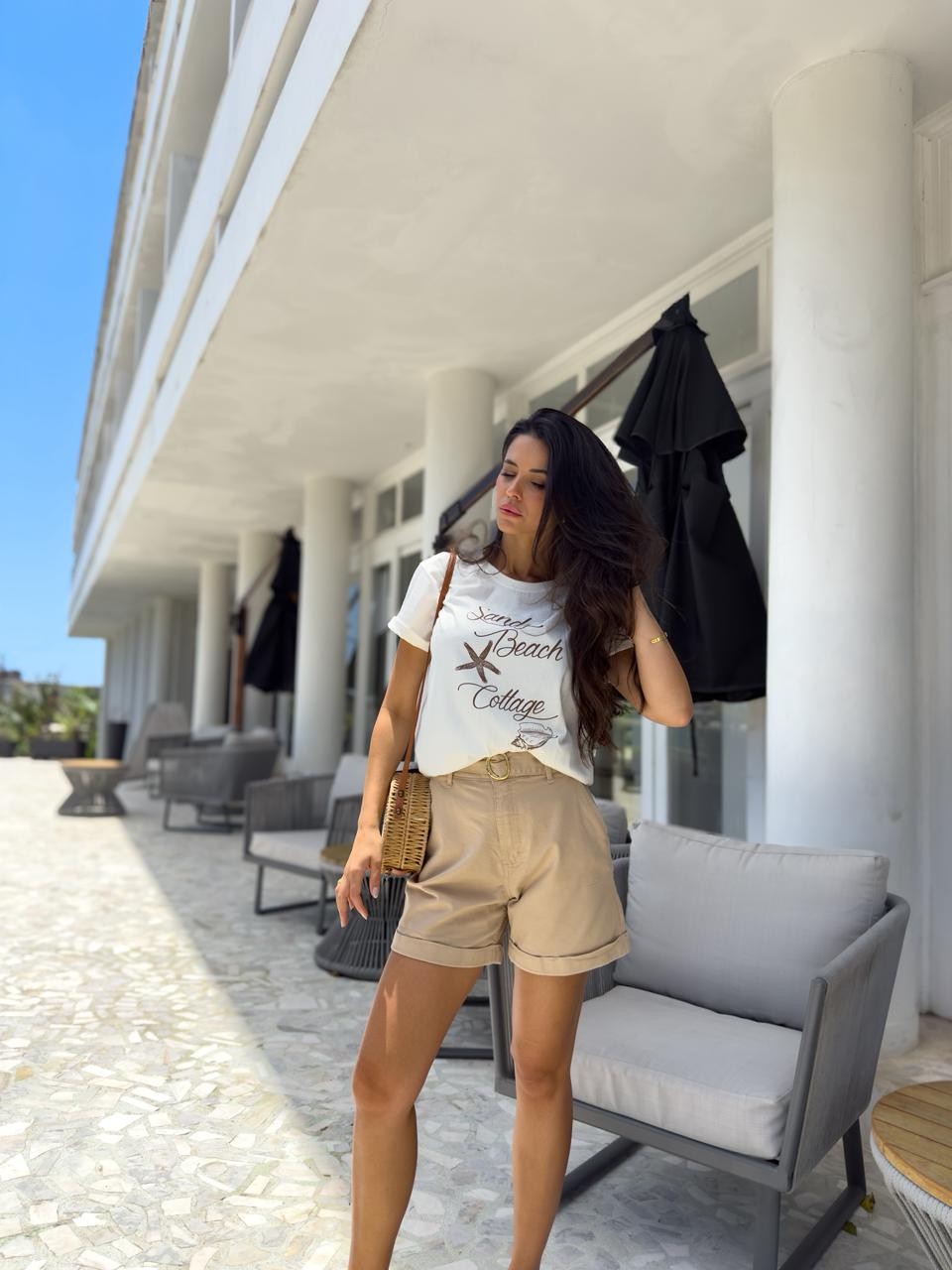 T-shirt Feminina Beach Cor Off White