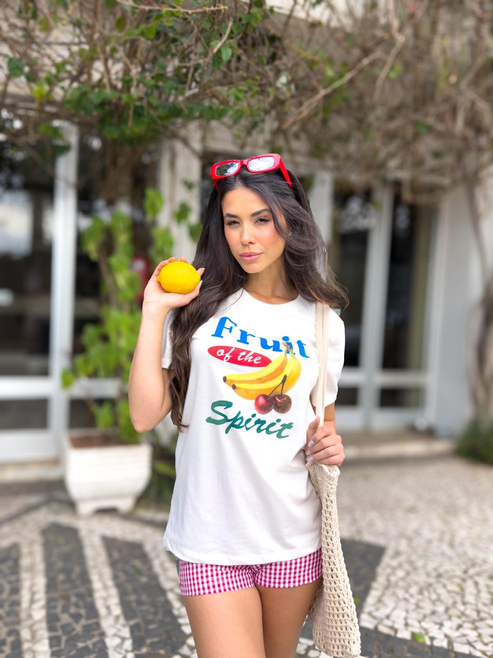 Camiseta T-shirt feminina Suzi cor off white Camiseta T-shirt feminina Suzi cor off white