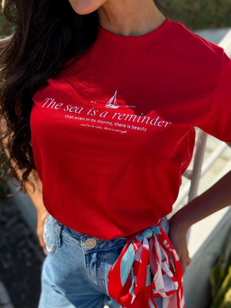 T-shirt Feminina Sea Cor Vermelho 100% Algodão T-shirt Feminina Sea Cor Vermelho 100% Algodão