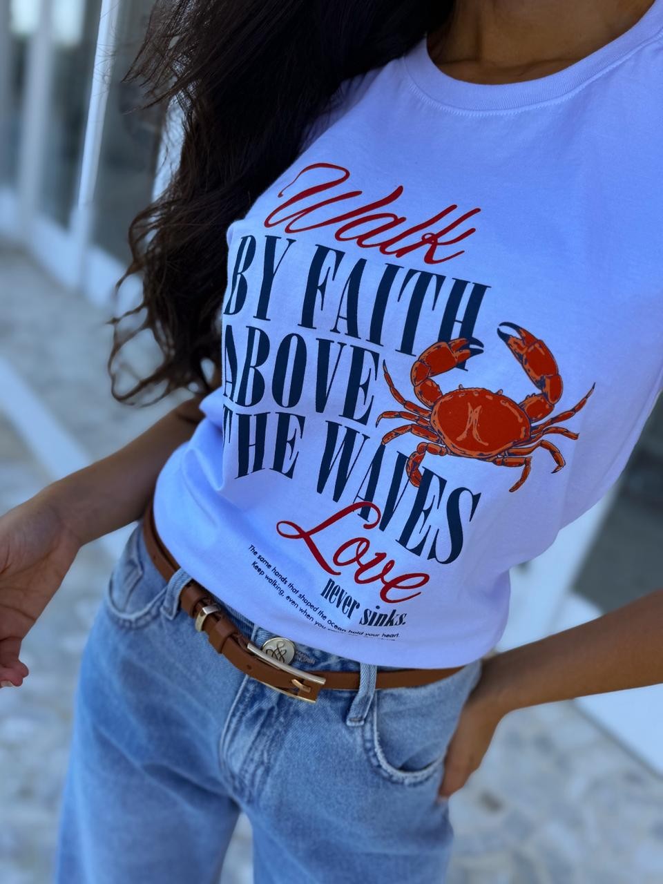 T-shirt Feminina Waves Caranguejo Cor Branco T-shirt Feminina Waves Caranguejo Cor Branco