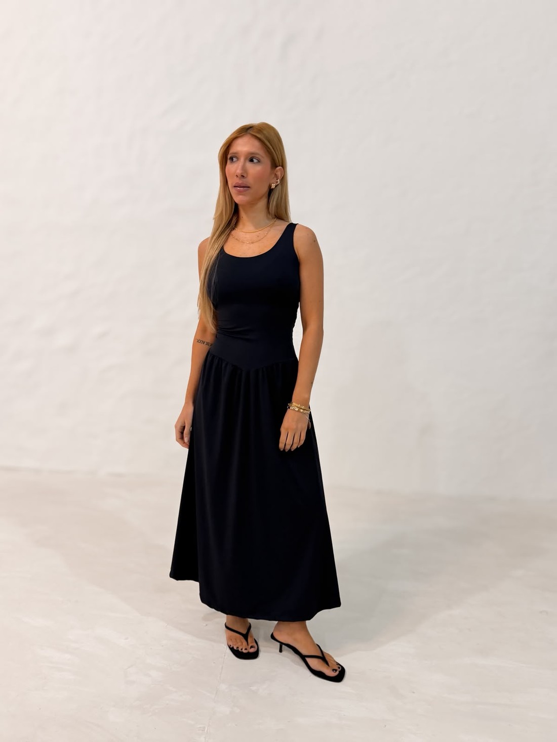 Vestido Joaquina cor preto Vestido Joaquina cor preto