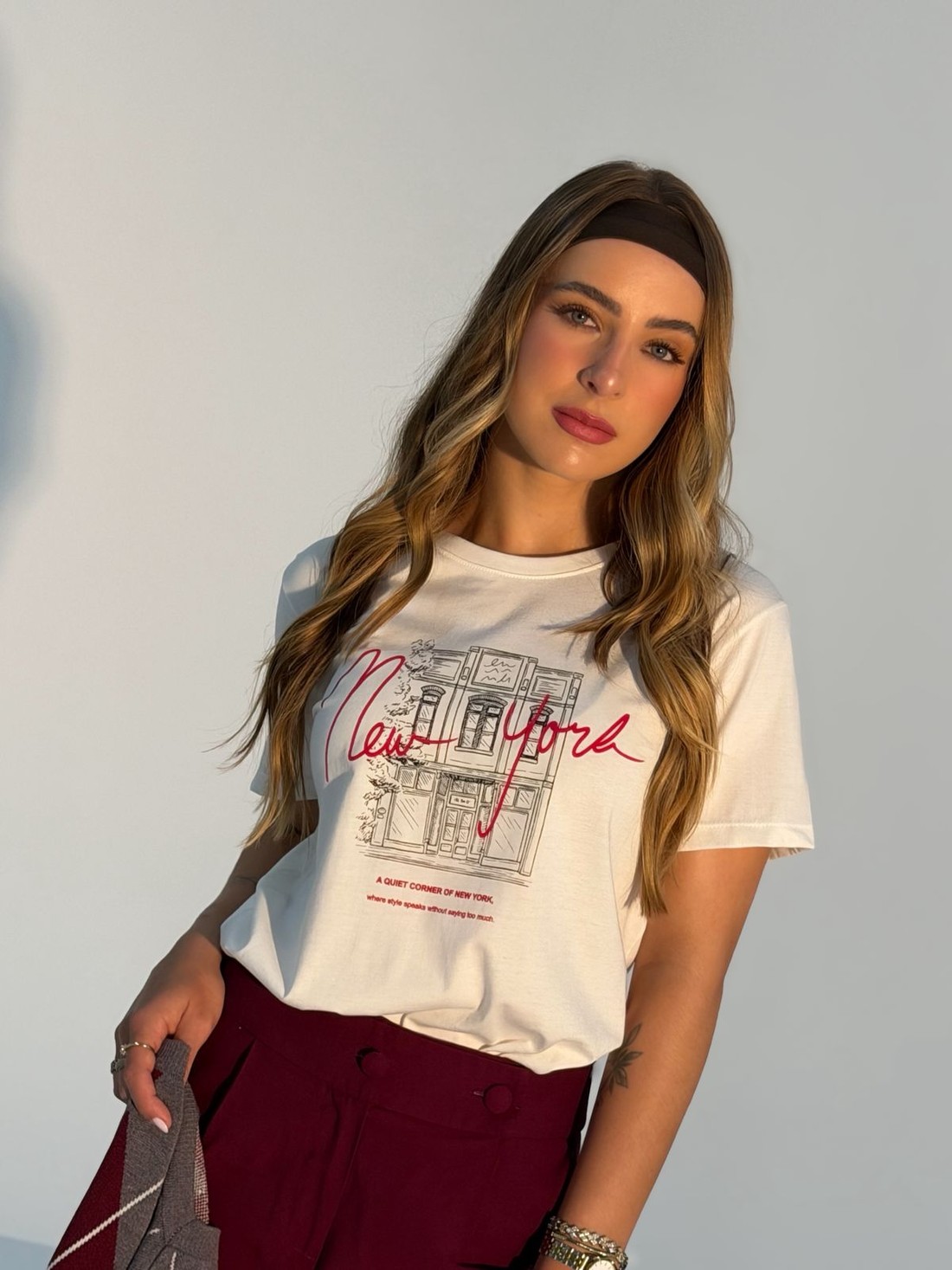T-shirt Feminina Pilar Cor Off White
