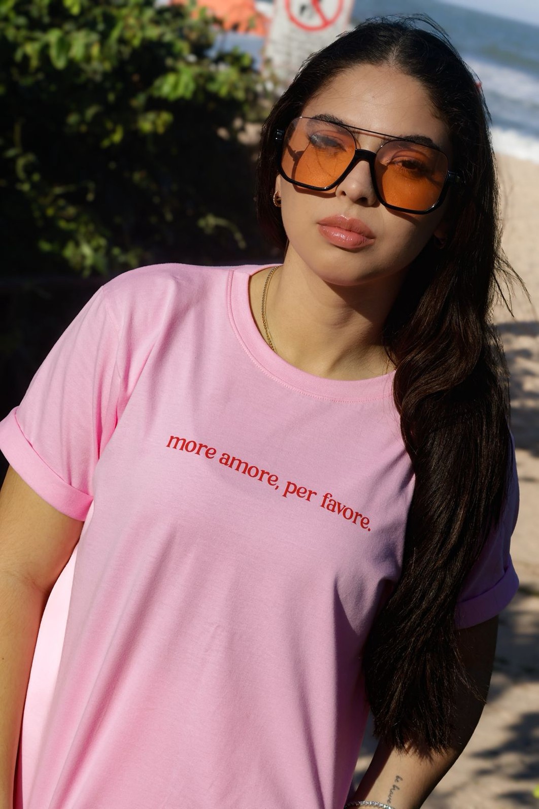 Camiseta T-shirt feminina Donatella cor rosa candy