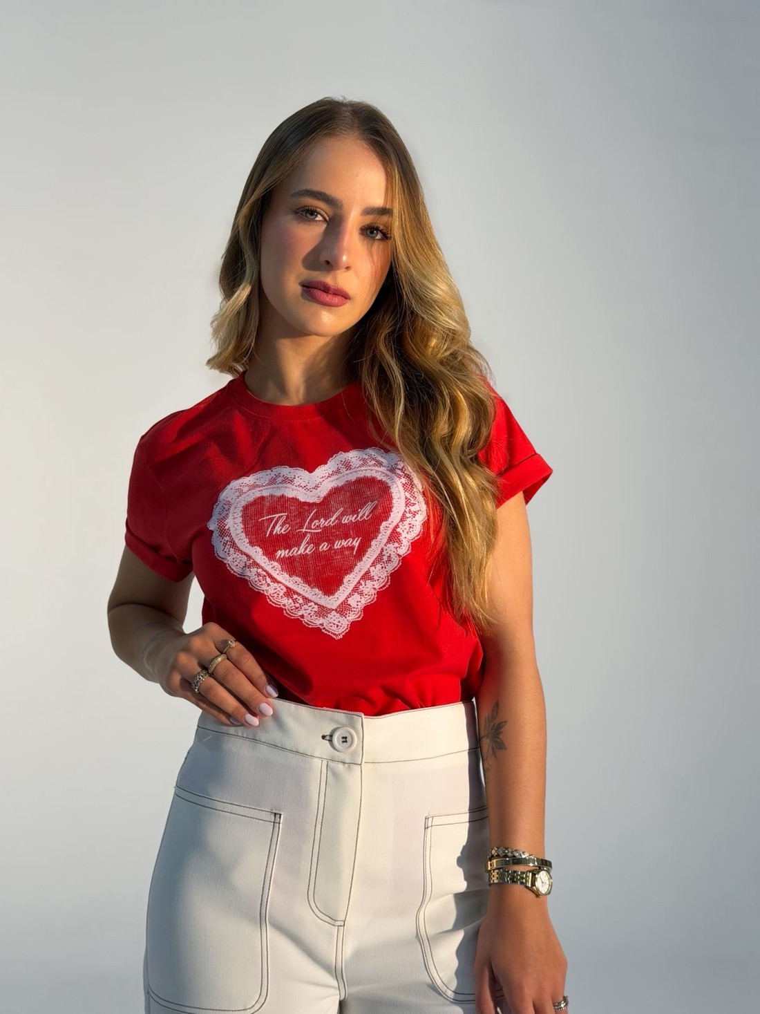 T-shirt Feminina Lara Cor Vemelha