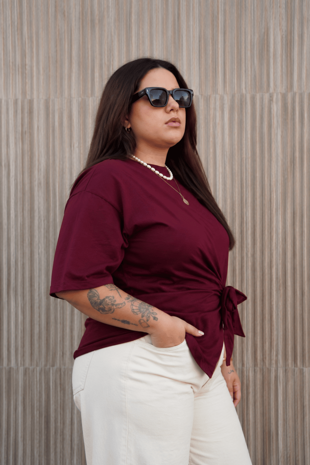 T-shirt Feminina Paloma Plus Size Detalhe Transpassada Cor Marsala