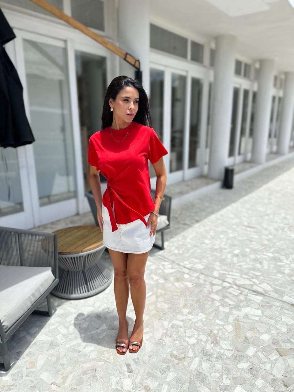 T-shirt Feminina Paloma Cor Vermelho Detalhe Transpassada (Especial de Natal)