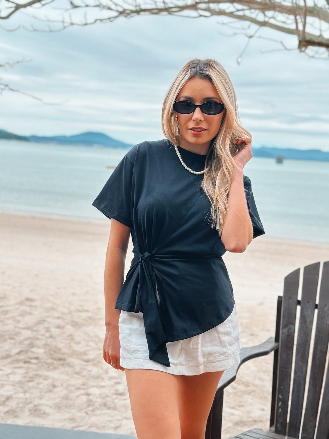 T-shirt Feminina Paloma Detalhe Frontal Transpassado Preto