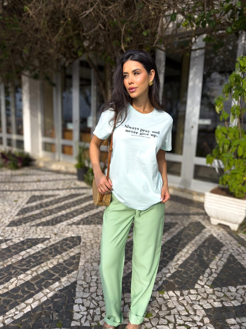 Camiseta T-shirt feminina Nicoli cor verde água