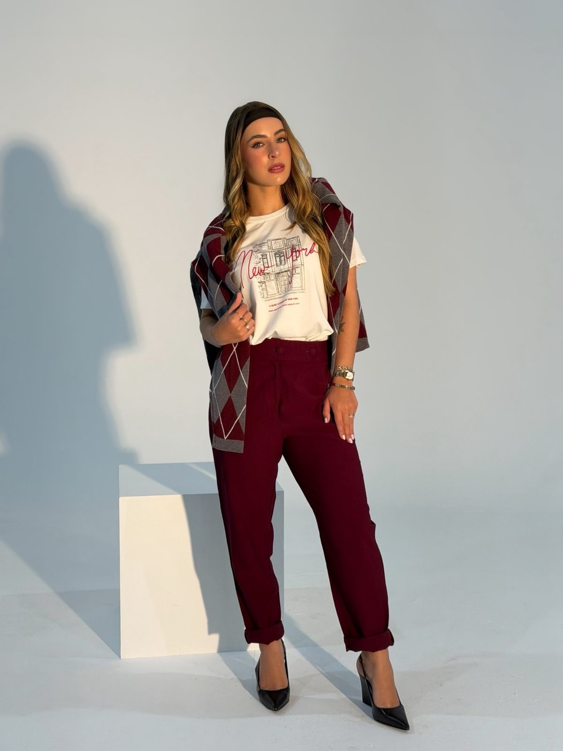 T-shirt Feminina Pilar Cor Off White