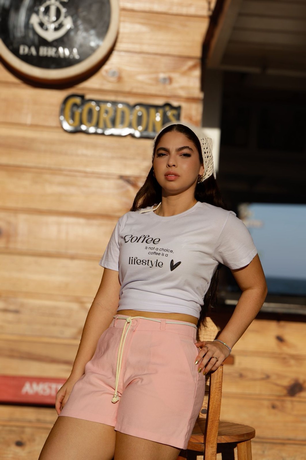 Camiseta T-shirt feminina Coffe cor branco